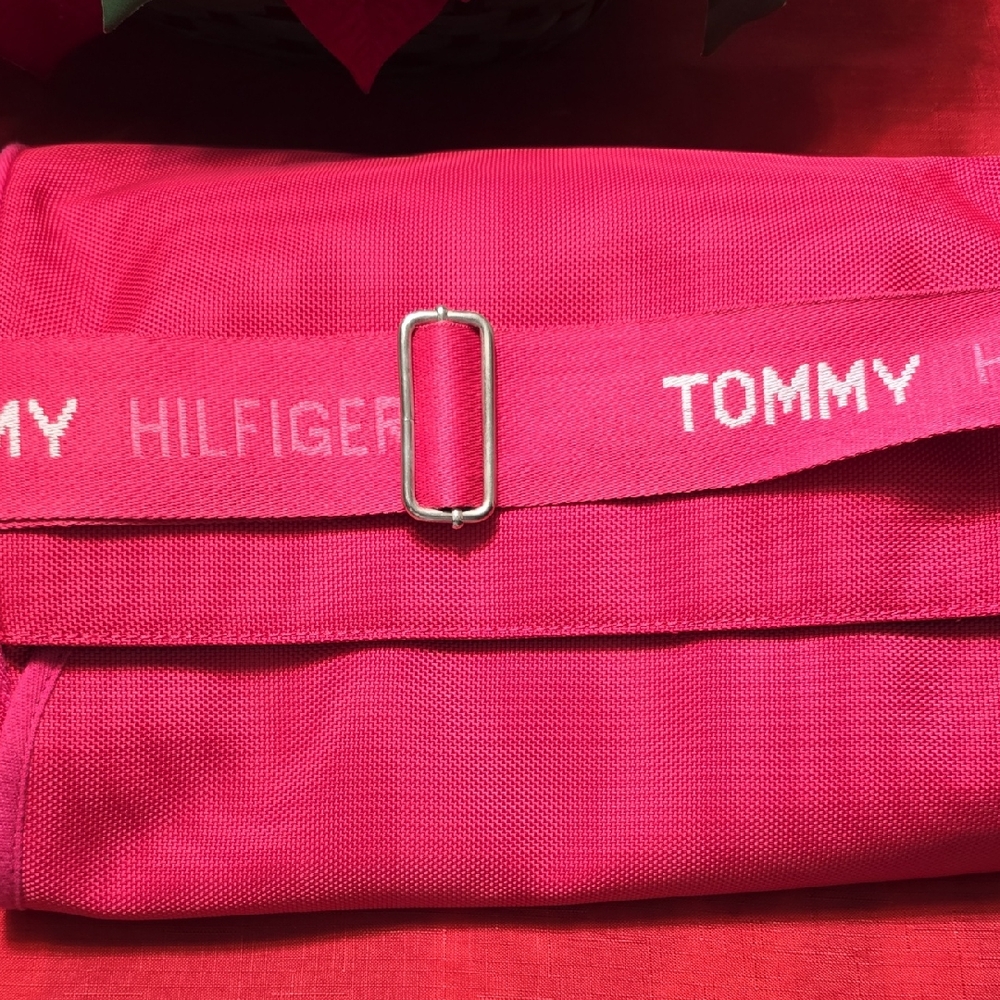 Tommy Hilfiger Vibrant Pink Shoulder Bag